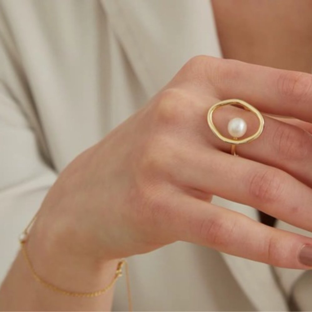 Pearl Ring Size7 Elegant Ring